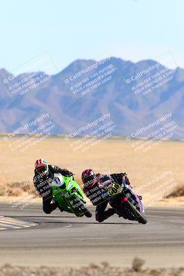 media/Jan-08-2022-SoCal Trackdays (Sat) [[1ec2777125]]/Turn 4 (1145am)/